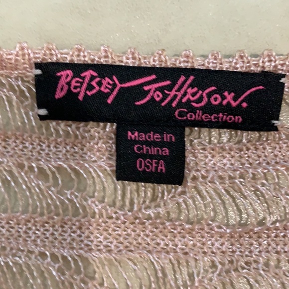 Vintage Betsey Johnson | Blush Crochet draped Top - Picture 5 of 5